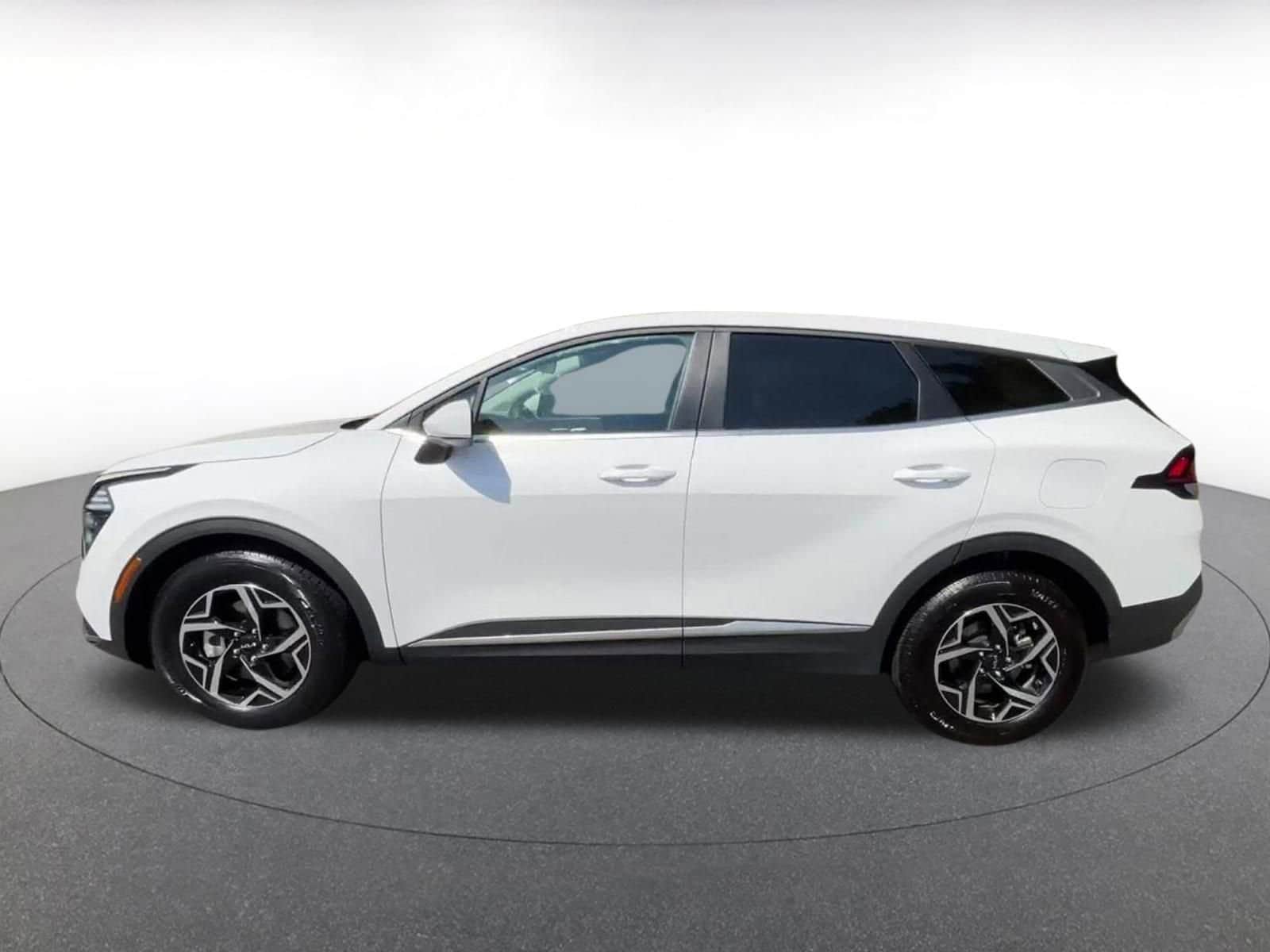 Thumbnail: 2025 Kia Sportage - 8