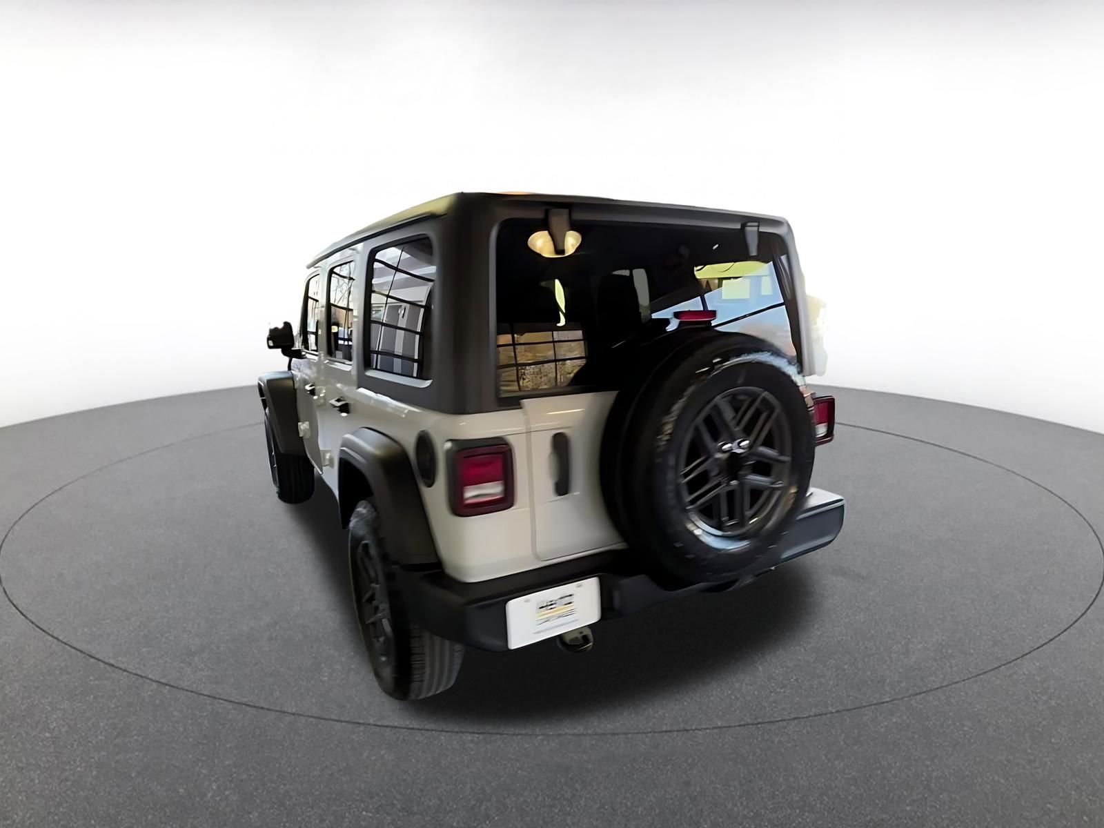 Thumbnail: 2025 Jeep Wrangler - 22