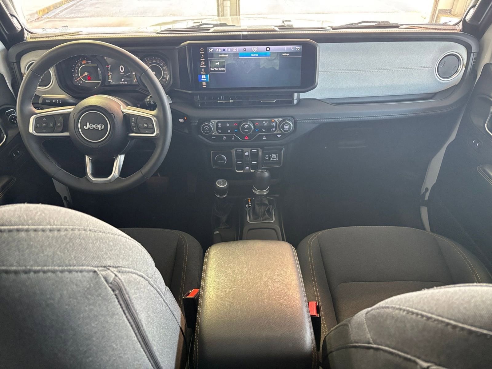 Thumbnail: 2025 Jeep Wrangler - 32