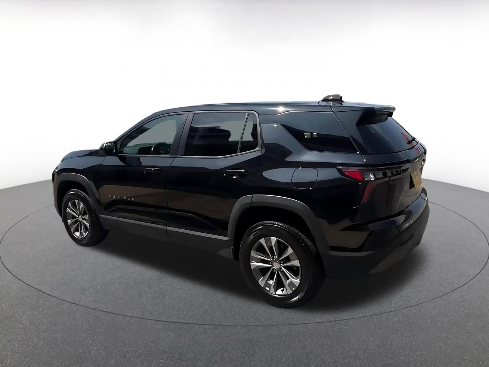 Thumbnail: 2025 Chevrolet Equinox - 10