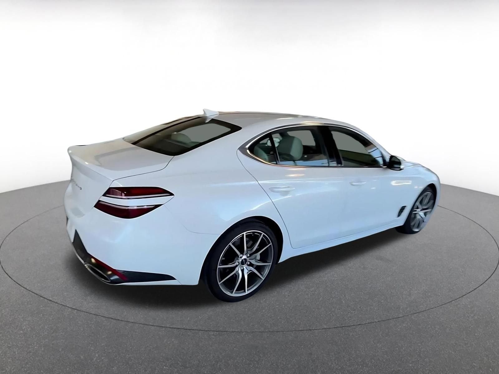 Thumbnail: 2025 Genesis G70 - 15