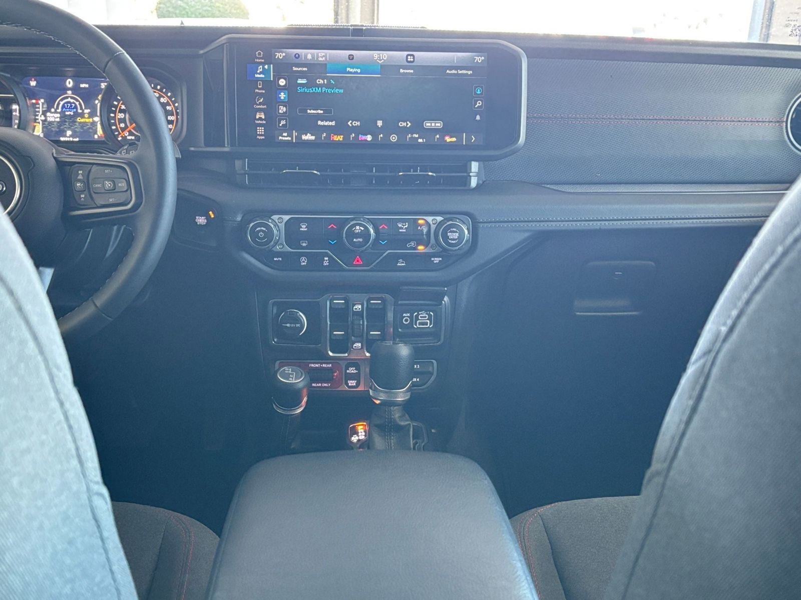 Thumbnail: 2025 Jeep Wrangler - 21