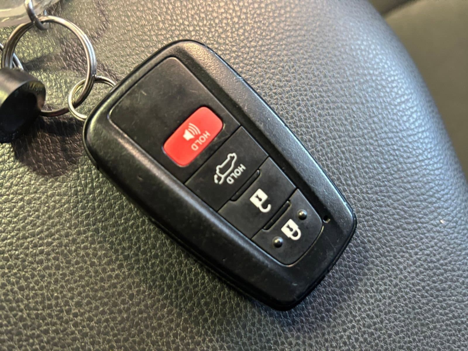 Thumbnail: 2025 Toyota RAV4 - 22