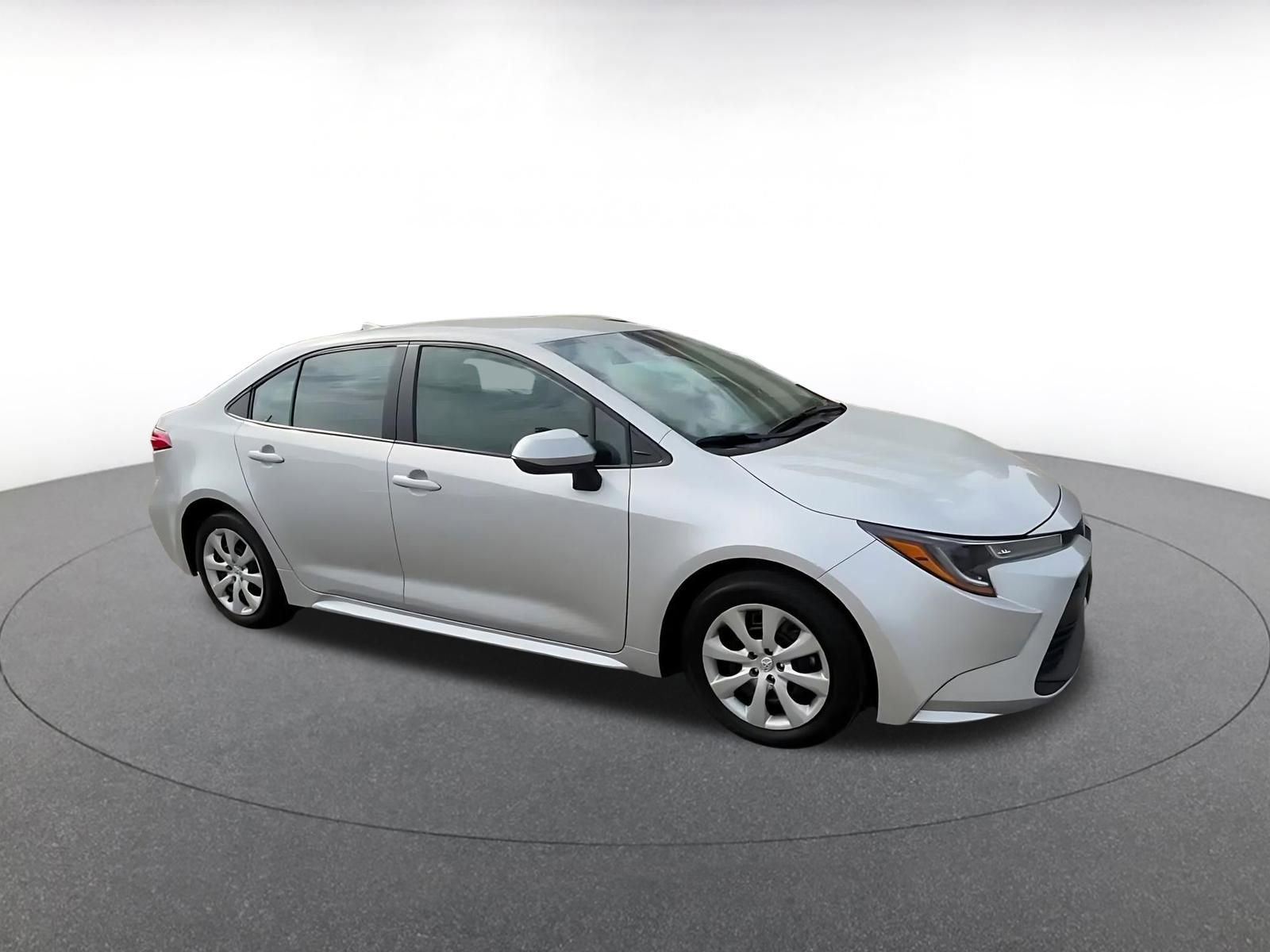 Thumbnail: 2025 Toyota Corolla - 2