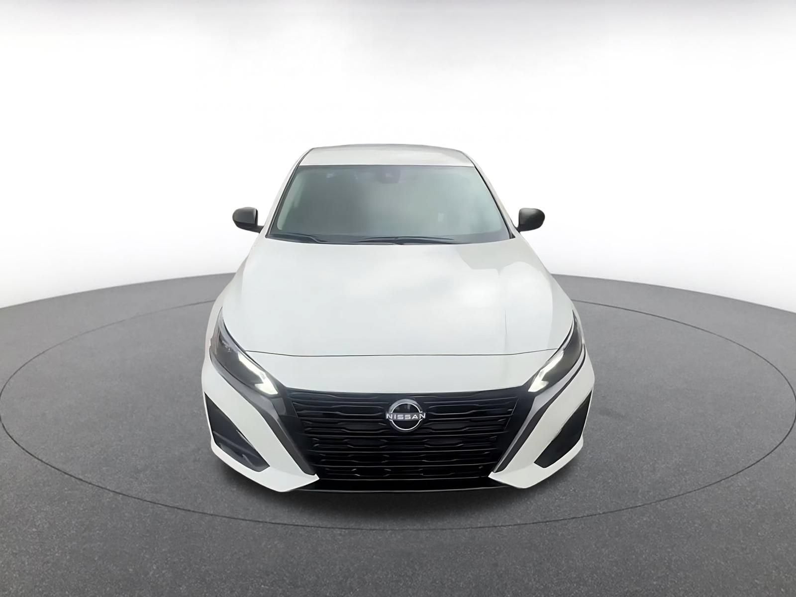 Thumbnail: 2026 Nissan Altima - 4