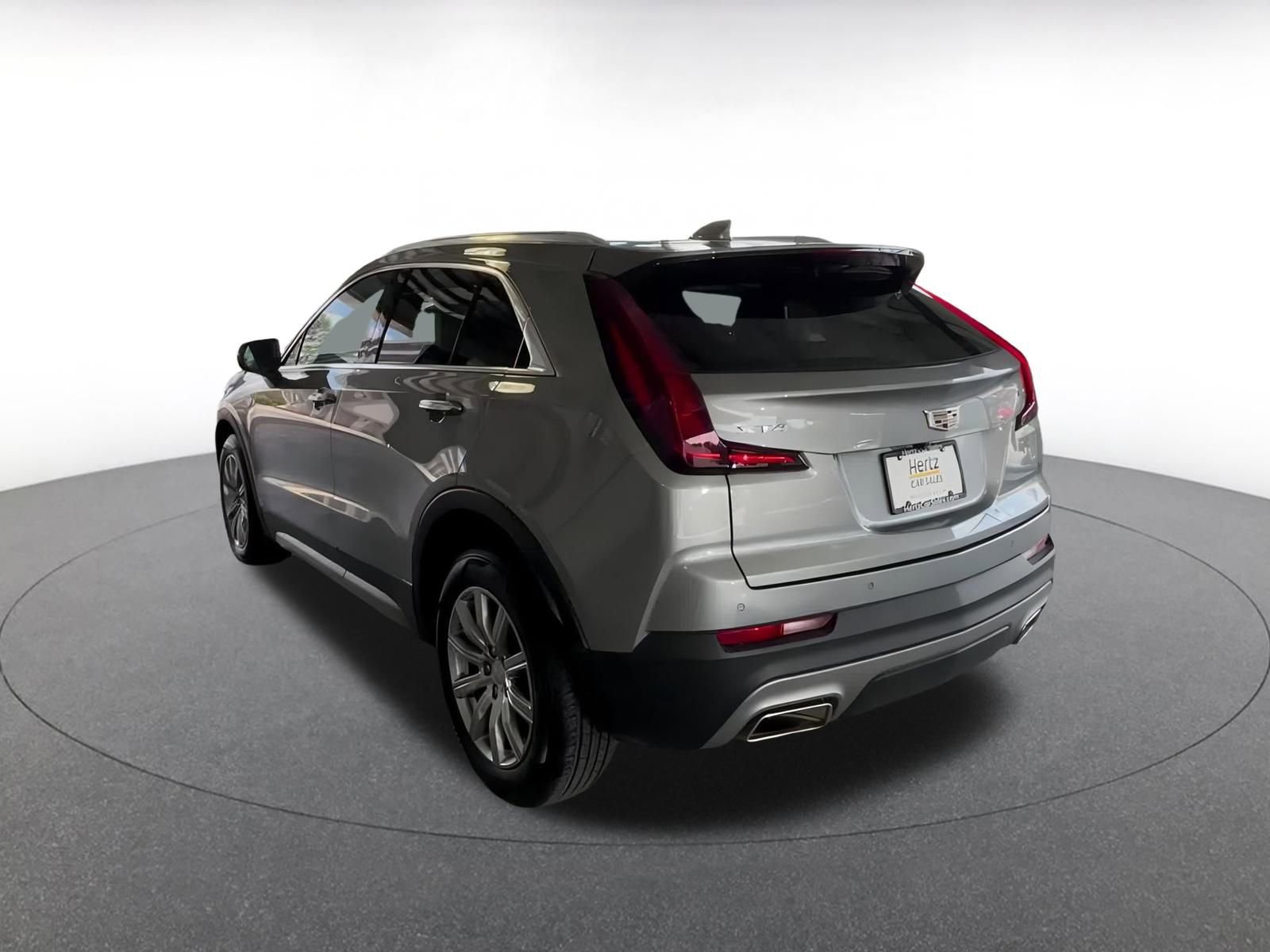 Thumbnail: 2023 Cadillac XT4 - 11