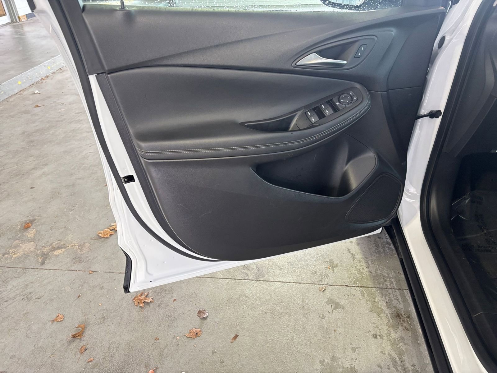 Thumbnail: 2025 Buick Encore GX - 25