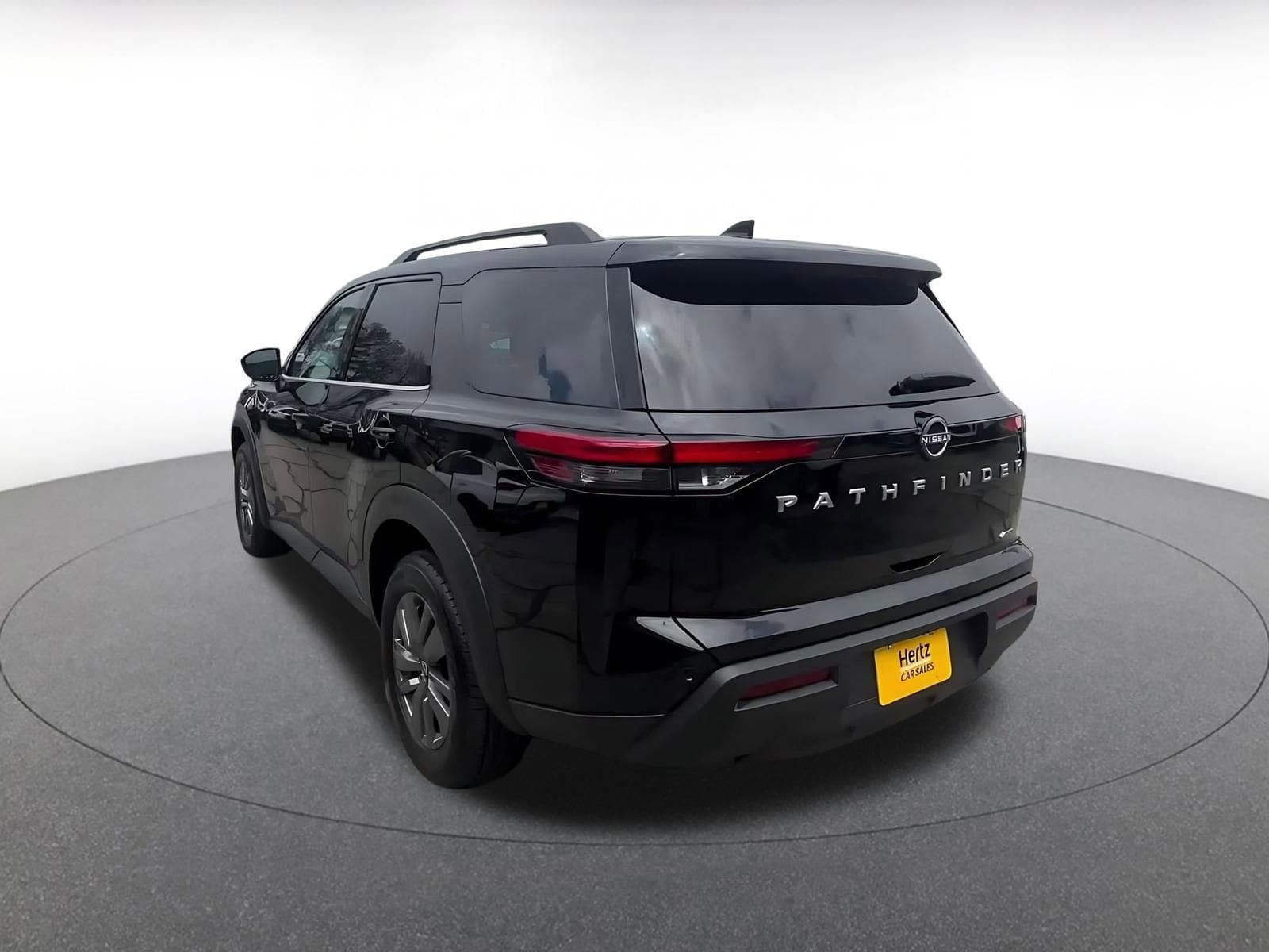 Thumbnail: 2025 Nissan Pathfinder - 11