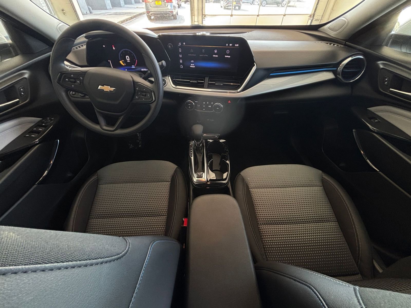 Thumbnail: 2025 Chevrolet Trax - 33