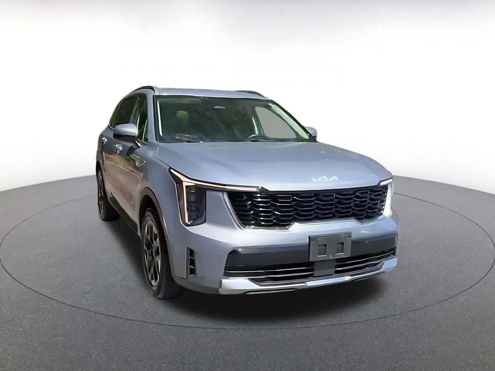 Thumbnail: 2024 Kia Sorento - 3