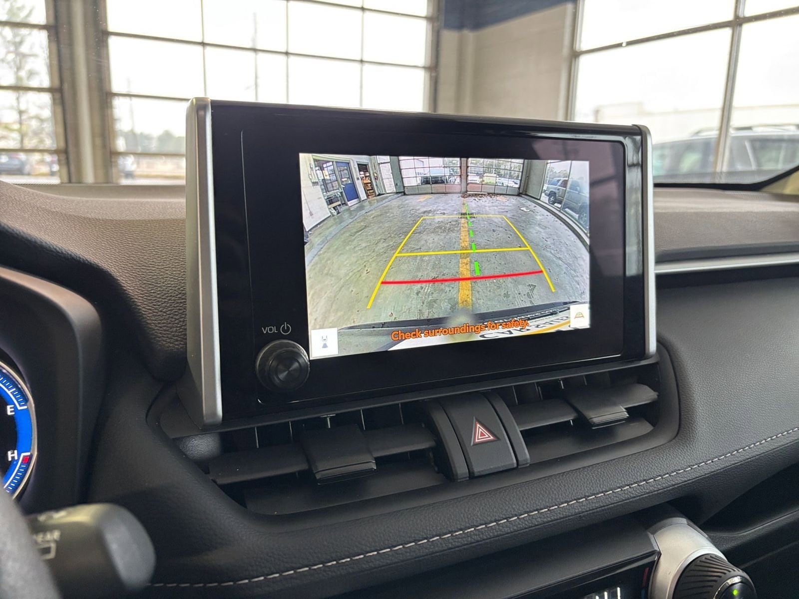 Thumbnail: 2025 Toyota RAV4 - 17