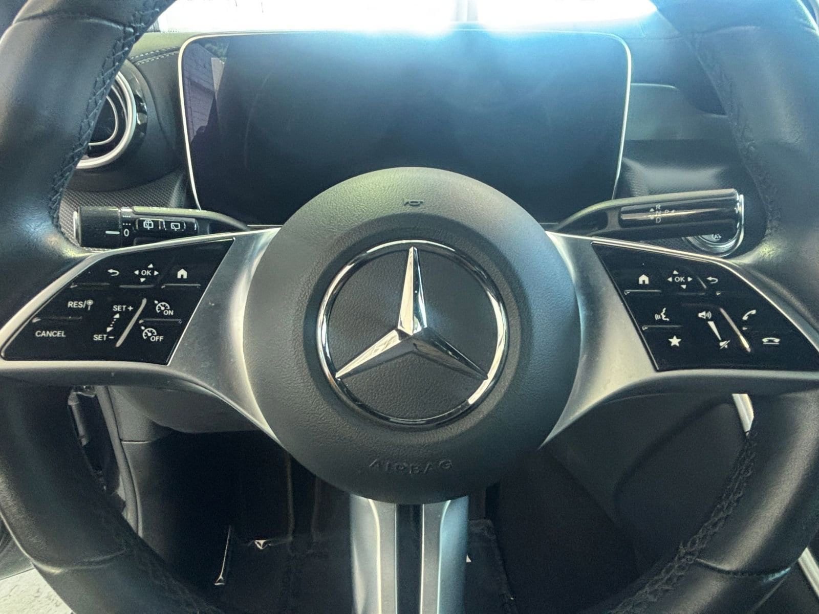 Thumbnail: 2024 Mercedes-Benz GLC - 30