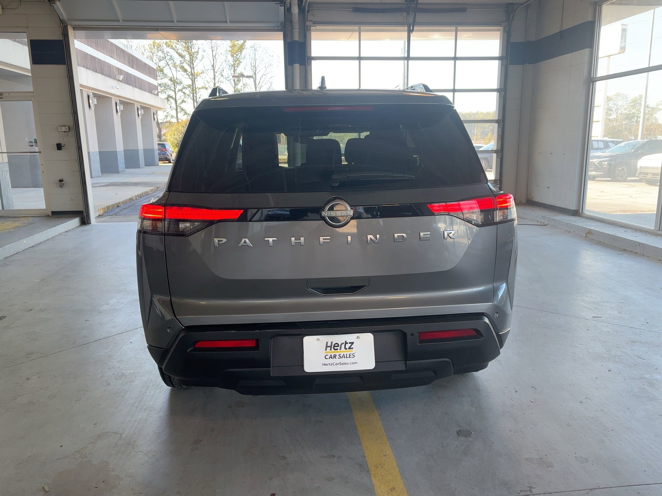 Thumbnail: 2025 Nissan Pathfinder - 11