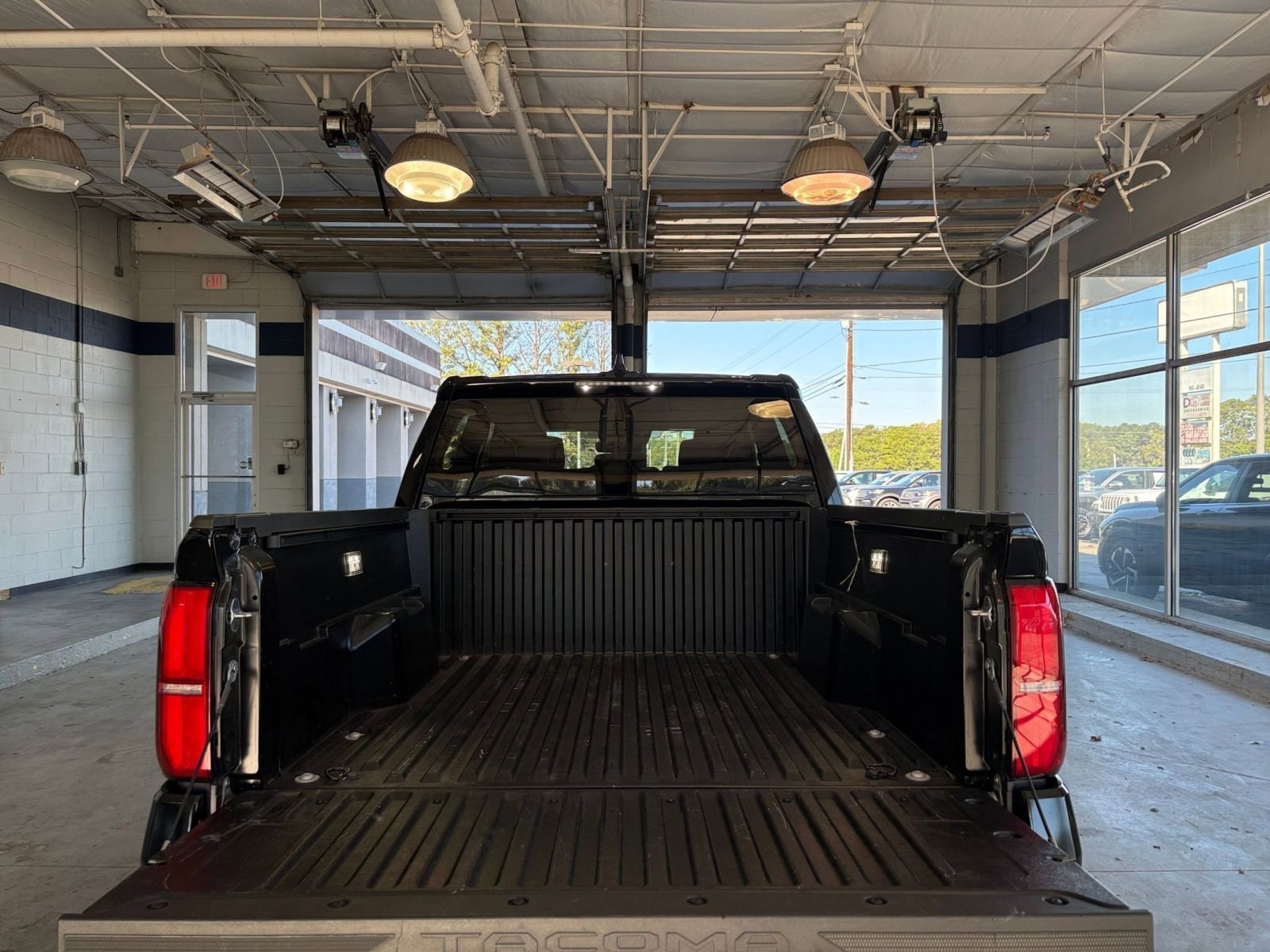 Thumbnail: 2025 Toyota Tacoma - 31