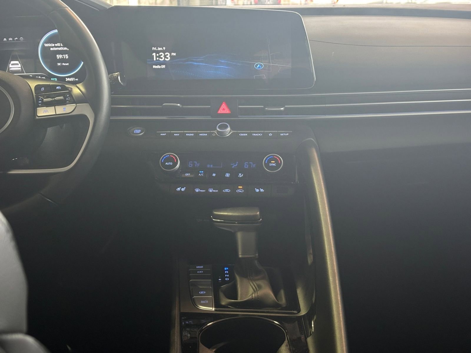 Thumbnail: 2025 Hyundai Elantra - 18