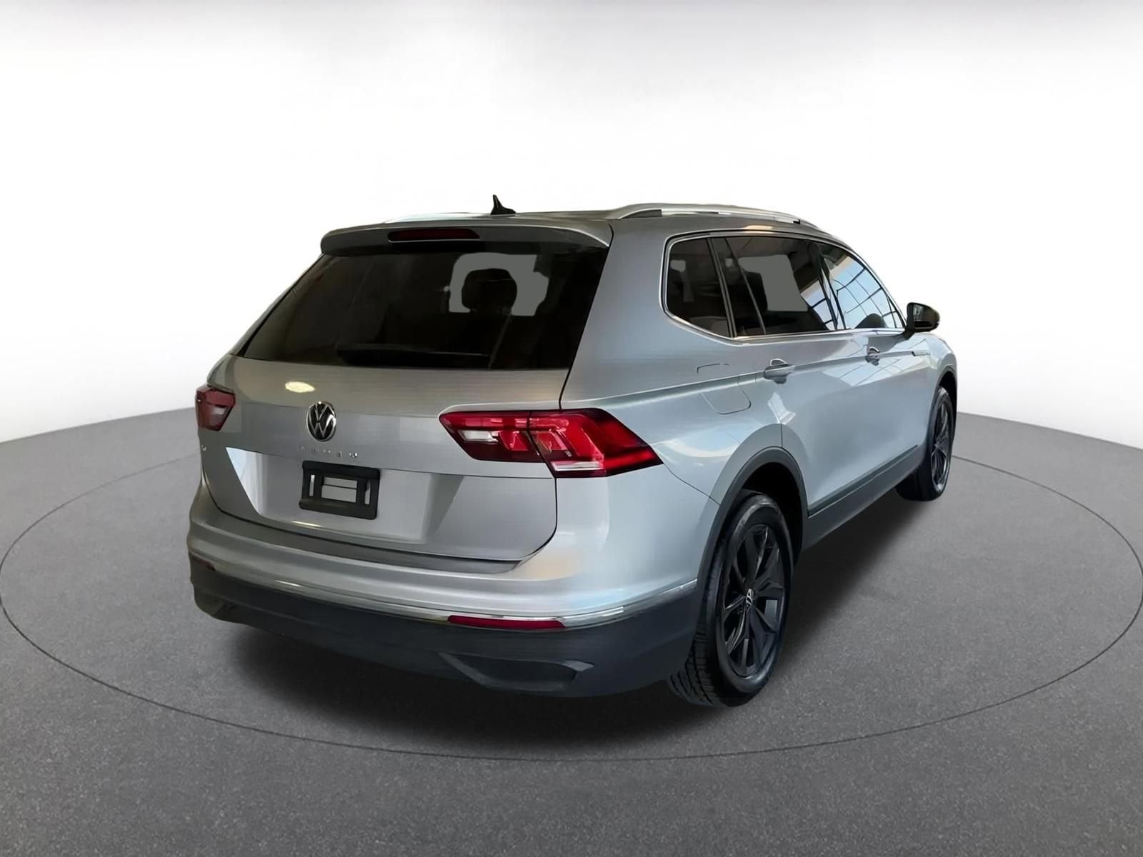 2024 Volkswagen Tiguan 2.0T 13