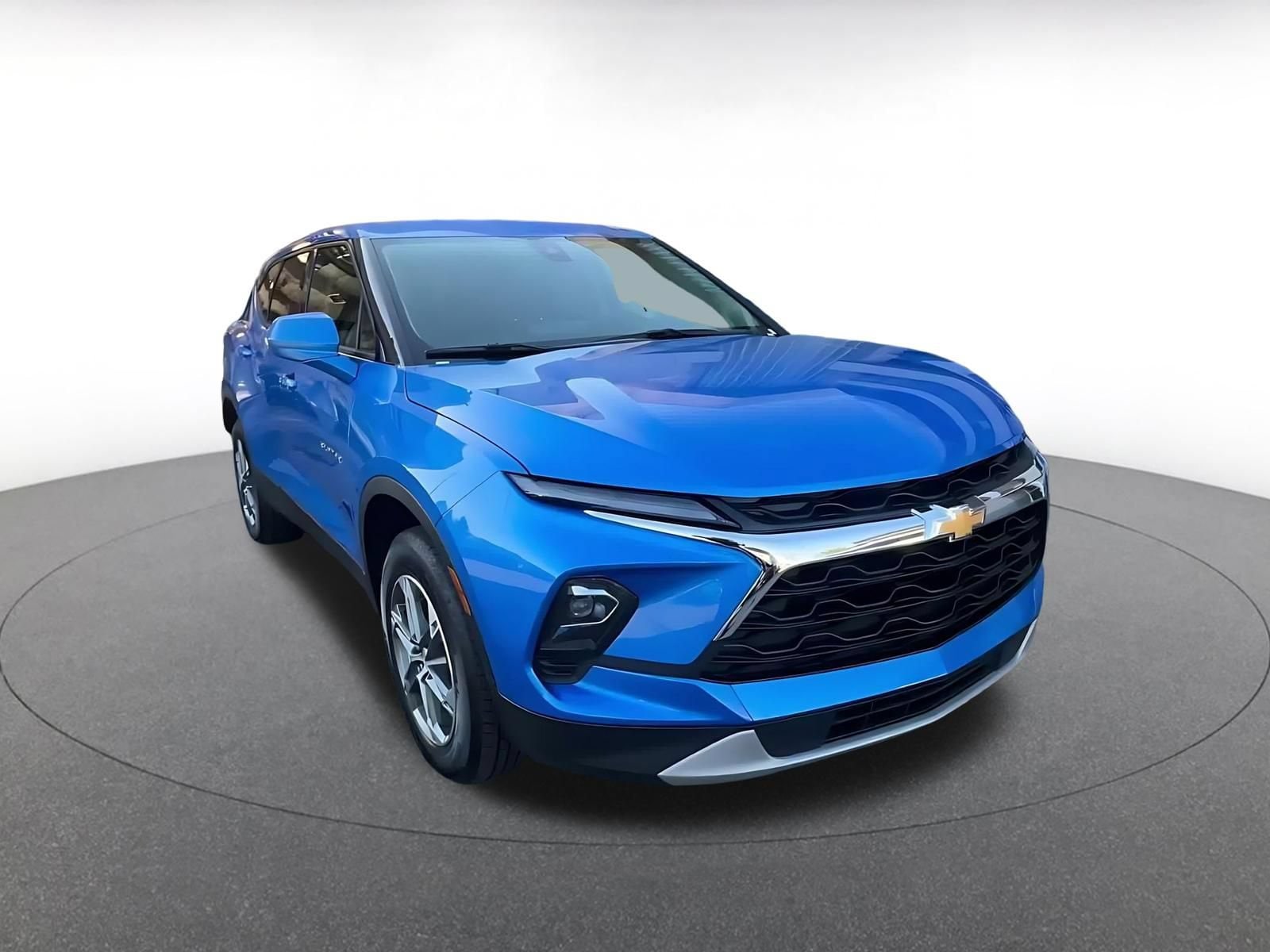 Thumbnail: 2026 Chevrolet Blazer - 3