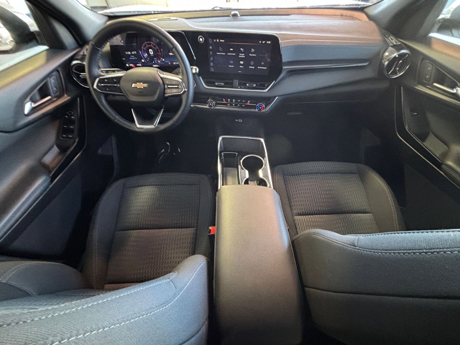 Thumbnail: 2025 Chevrolet Equinox - 32