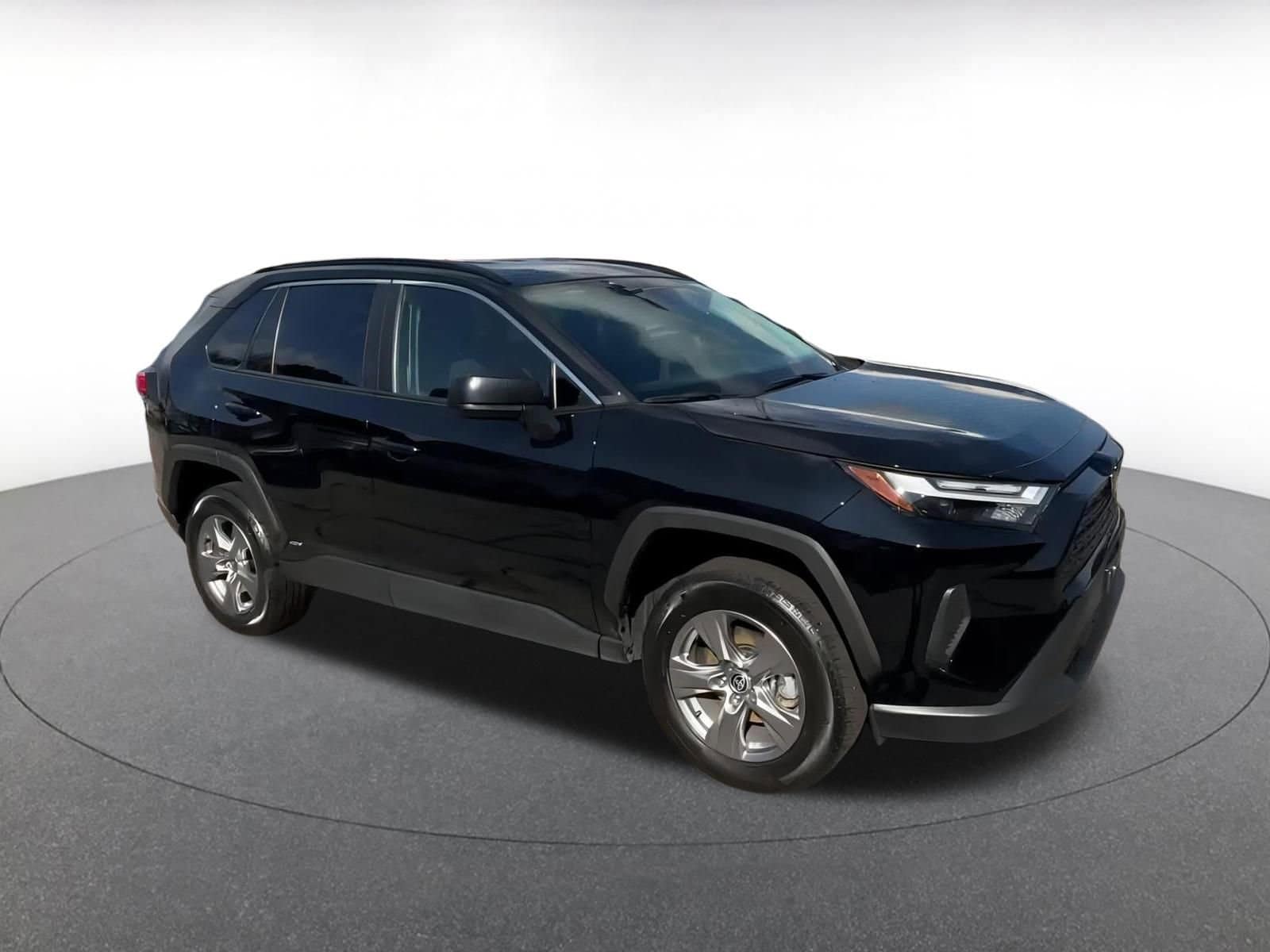 Thumbnail: 2025 Toyota RAV4 - 2