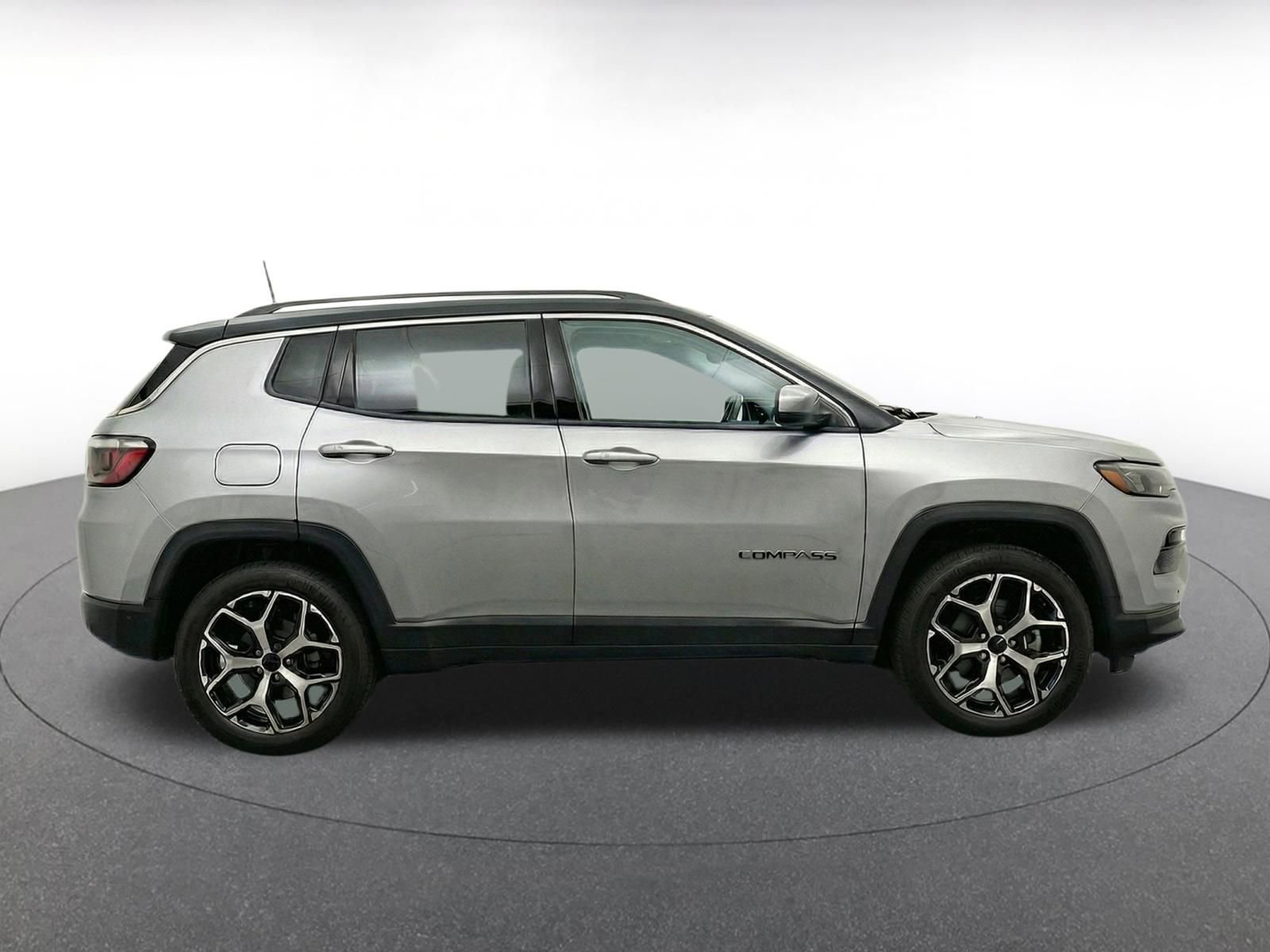Thumbnail: 2025 Jeep Compass - 13