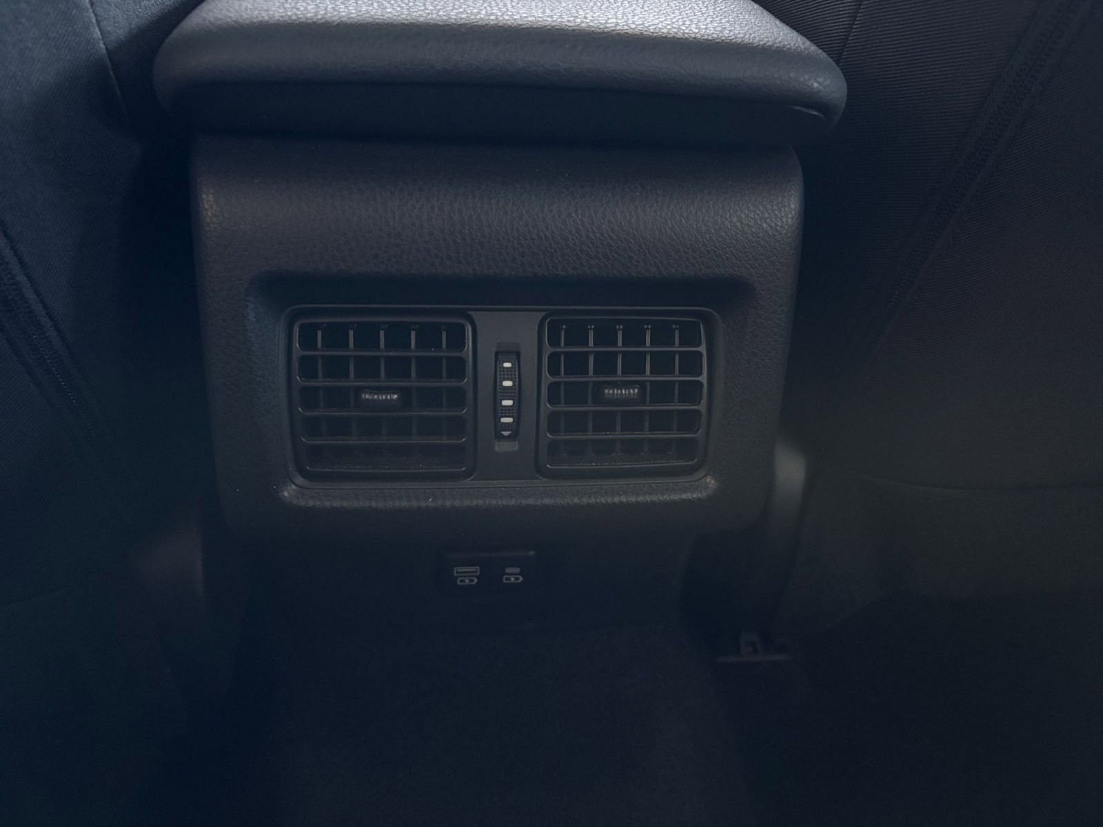 Thumbnail: 2025 Toyota Camry - 29