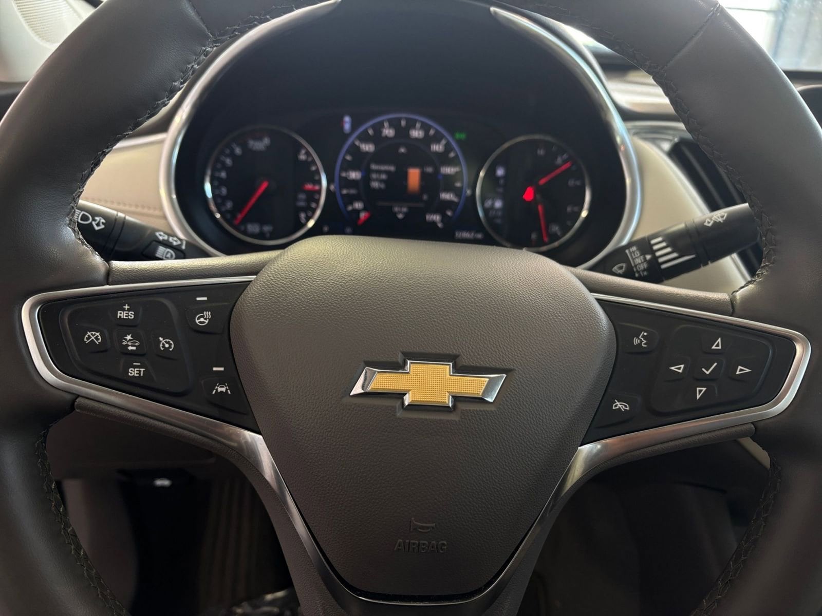 Thumbnail: 2024 Chevrolet Malibu - 28