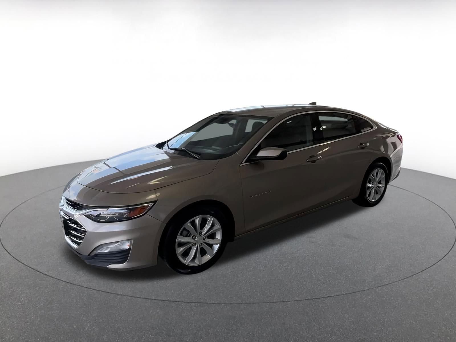 Thumbnail: 2024 Chevrolet Malibu - 8