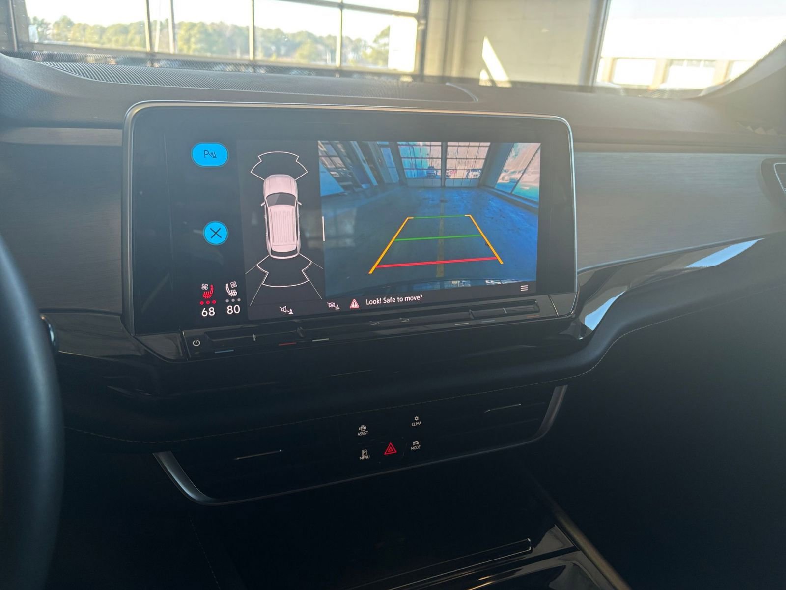 Thumbnail: 2025 Volkswagen Atlas - 26