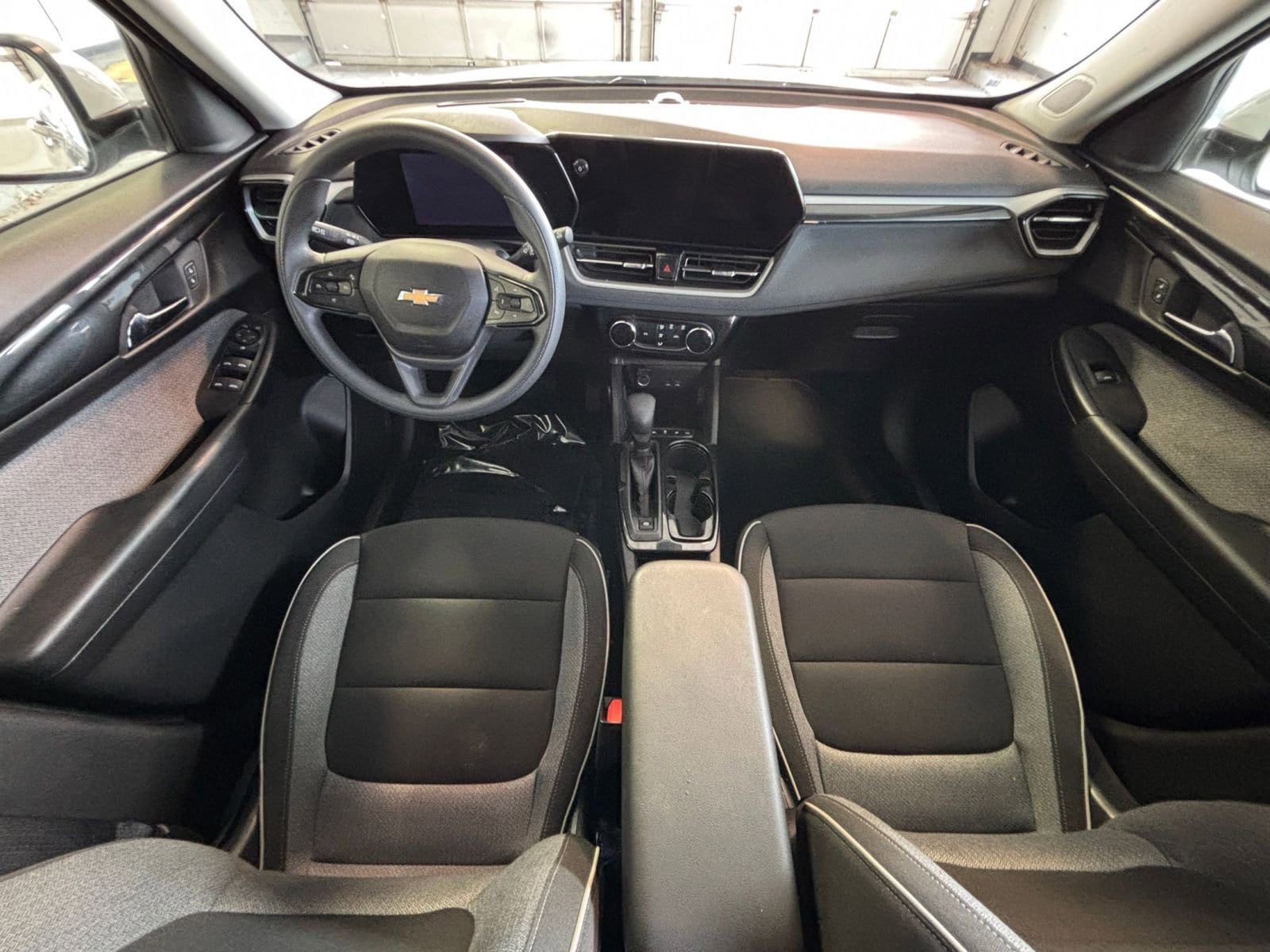 Thumbnail: 2025 Chevrolet TrailBlazer - 31