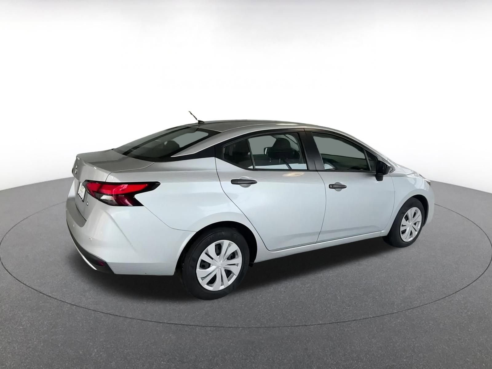 2024 Nissan Versa S 15
