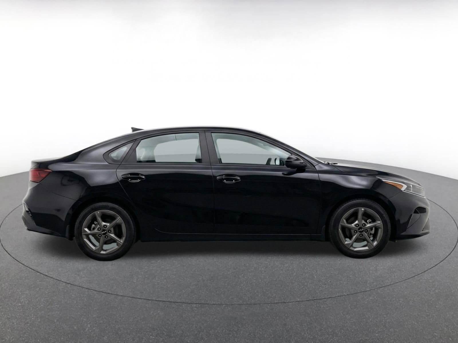 Thumbnail: 2025 Kia K4 - 10