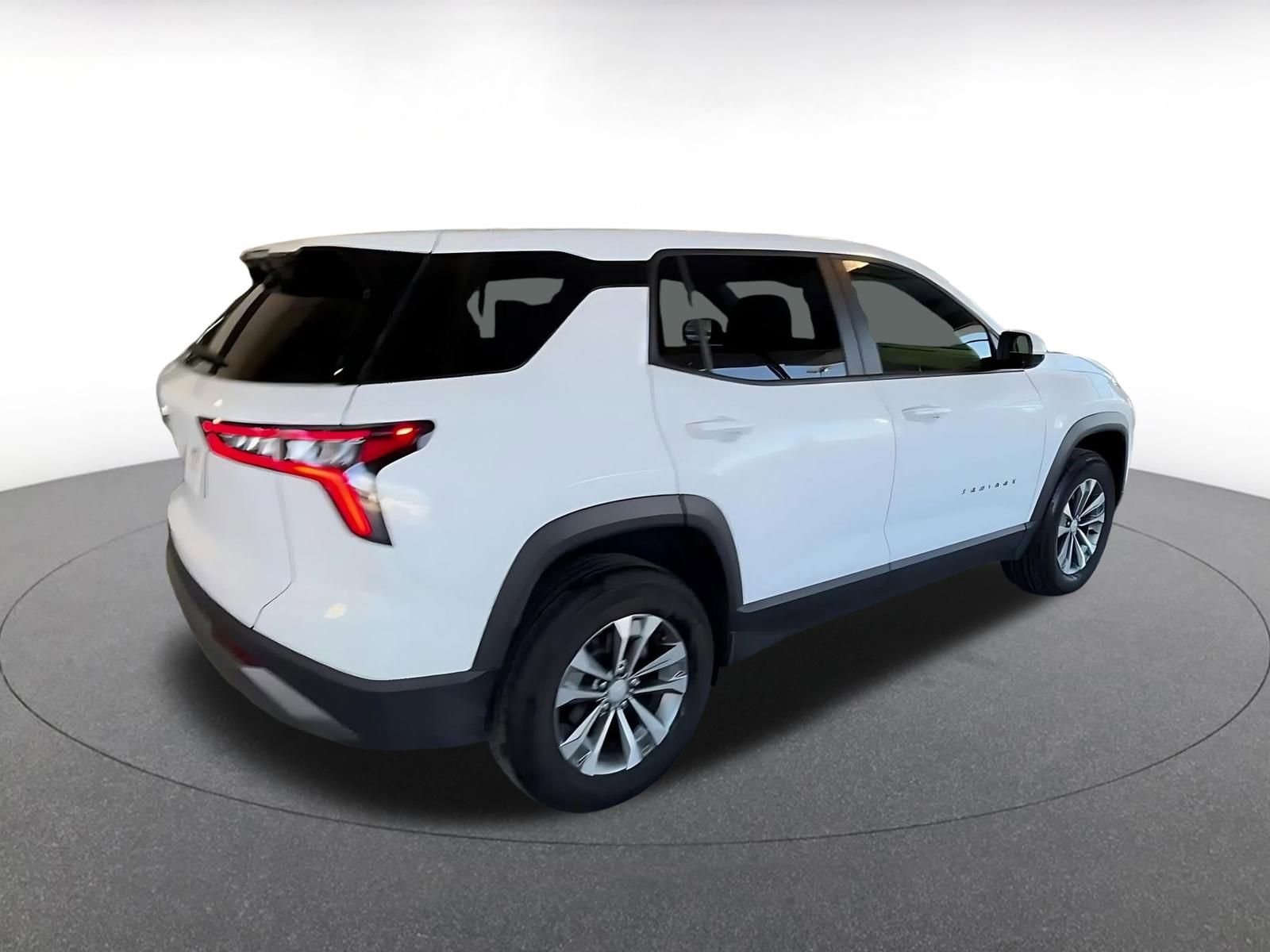 Thumbnail: 2025 Chevrolet Equinox - 15