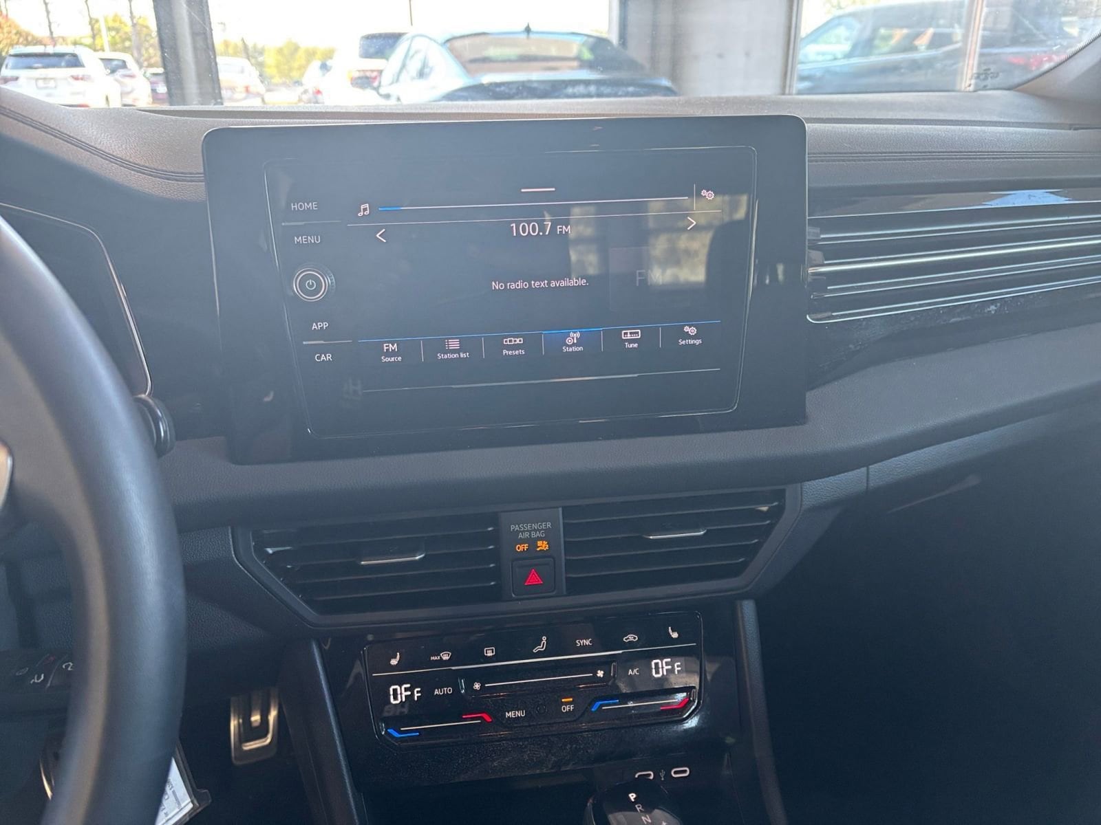 Thumbnail: 2025 Volkswagen Jetta - 21