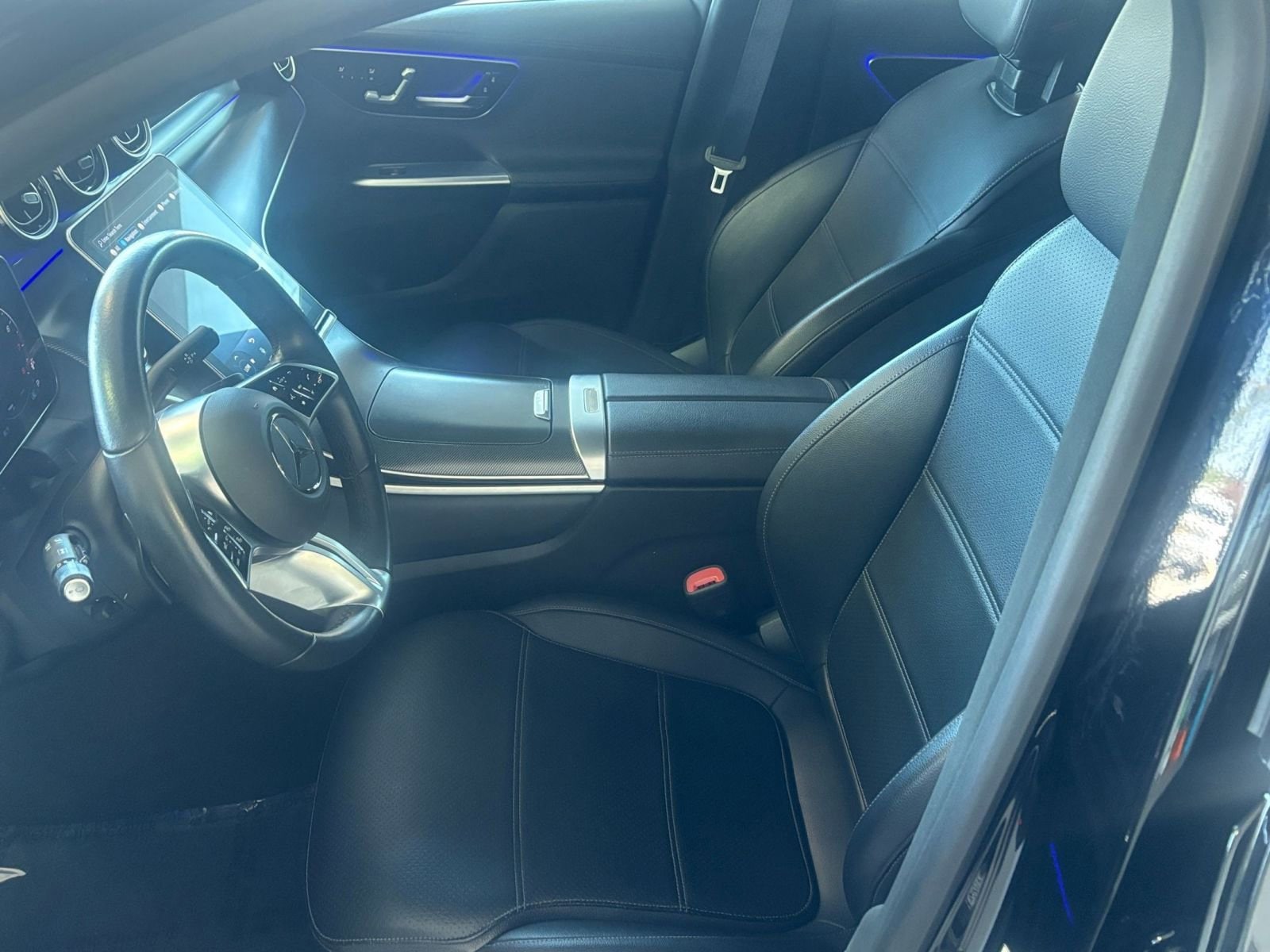 Thumbnail: 2024 Mercedes-Benz GLC - 29