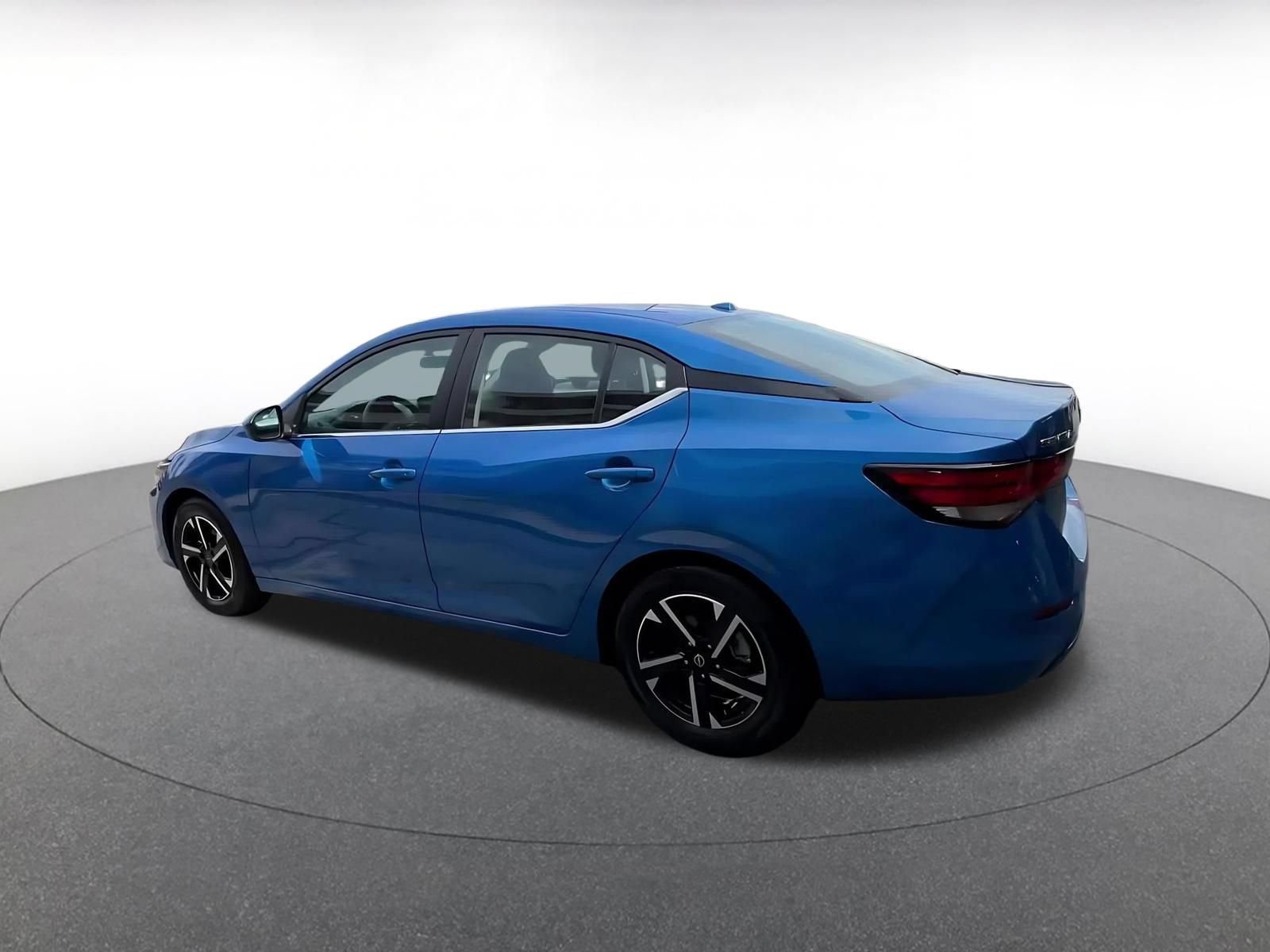 Thumbnail: 2025 Nissan Sentra - 8