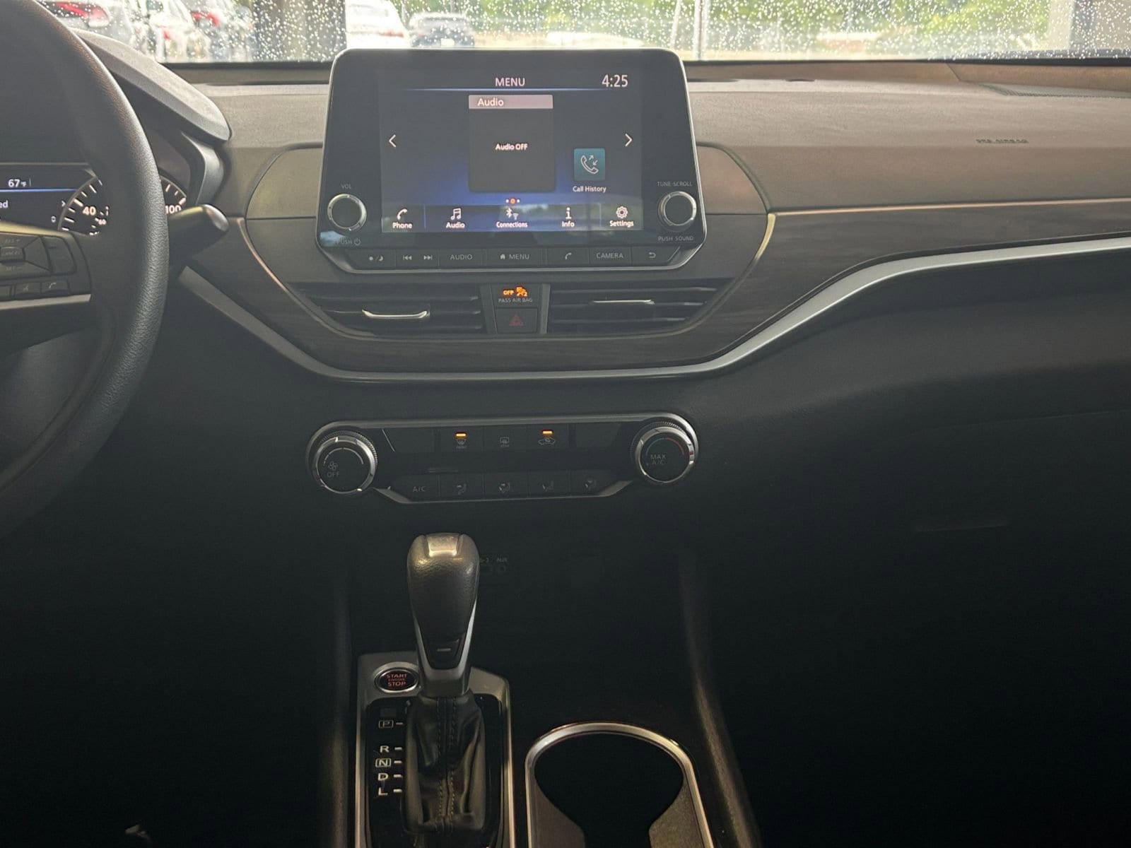 Thumbnail: 2024 Nissan Altima - 18