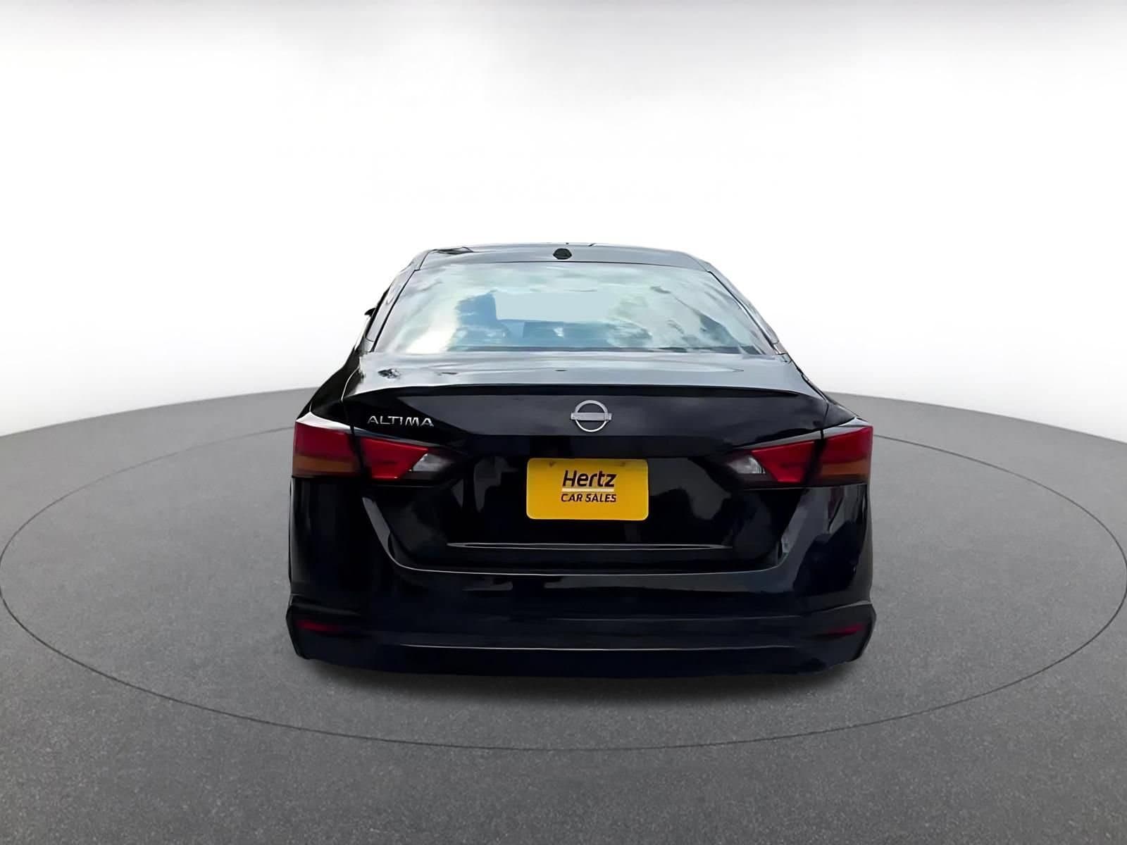 Thumbnail: 2025 Nissan Altima - 12