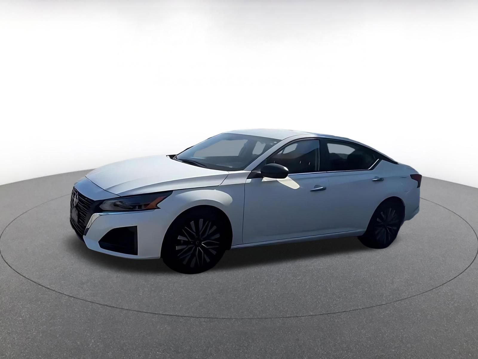 Thumbnail: 2025 Nissan Altima - 7