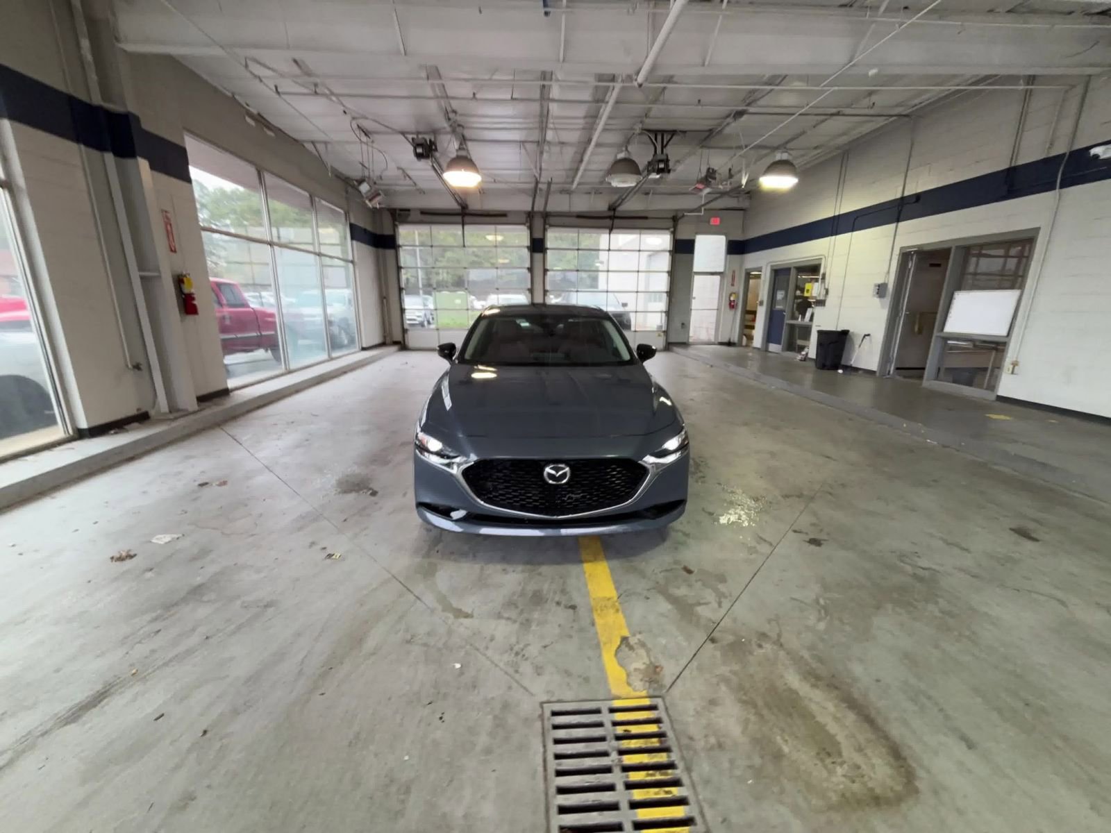 Thumbnail: 2025 Mazda Mazda3 - 15