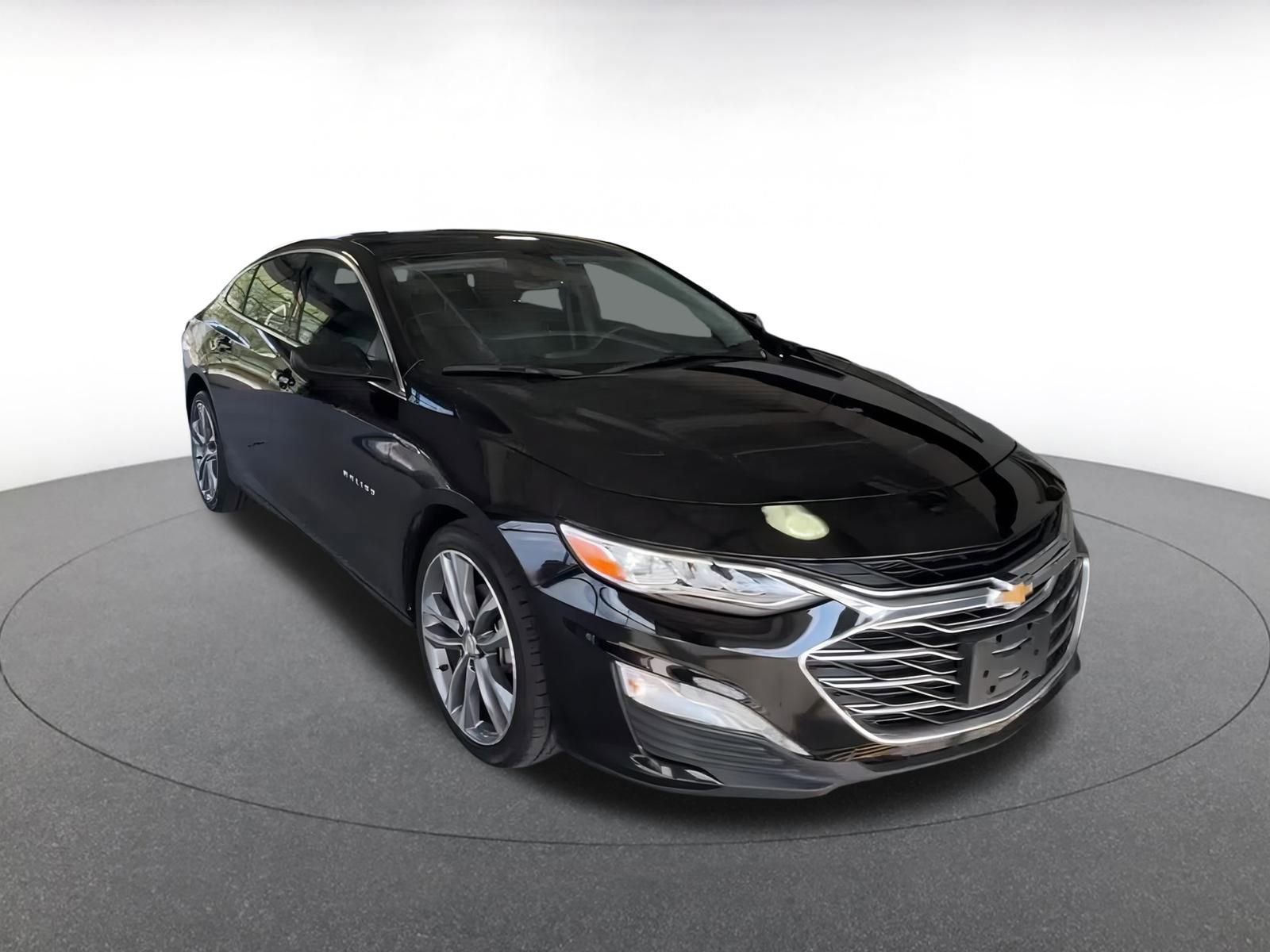 Thumbnail: 2024 Chevrolet Malibu - 3