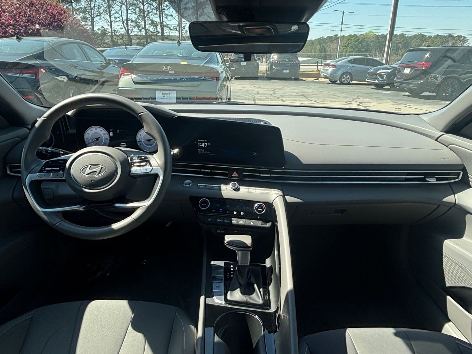 Thumbnail: 2025 Hyundai Elantra - 34