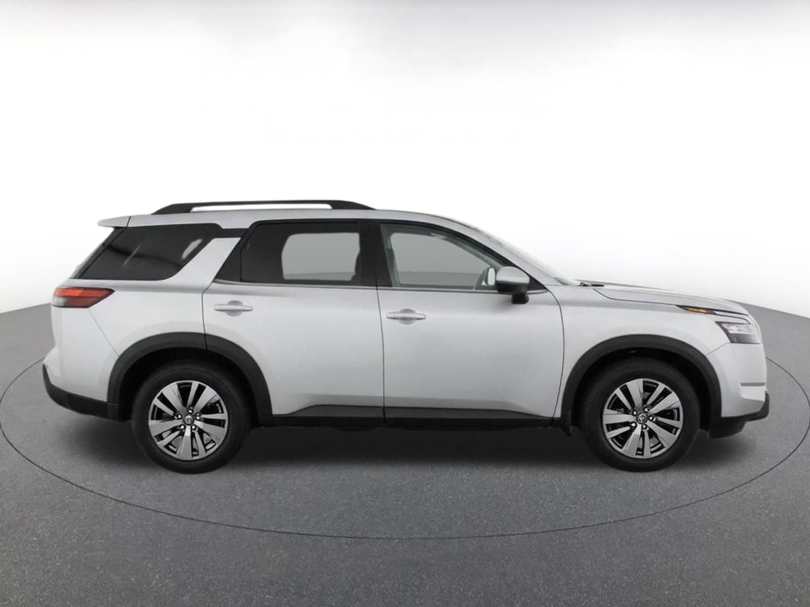 Thumbnail: 2025 Nissan Pathfinder - 13