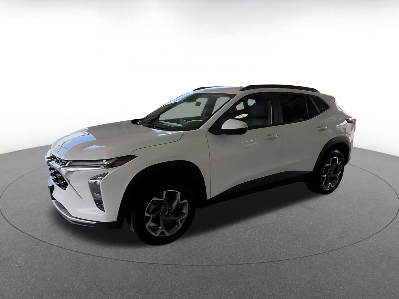 Thumbnail: 2025 Chevrolet Trax - 7