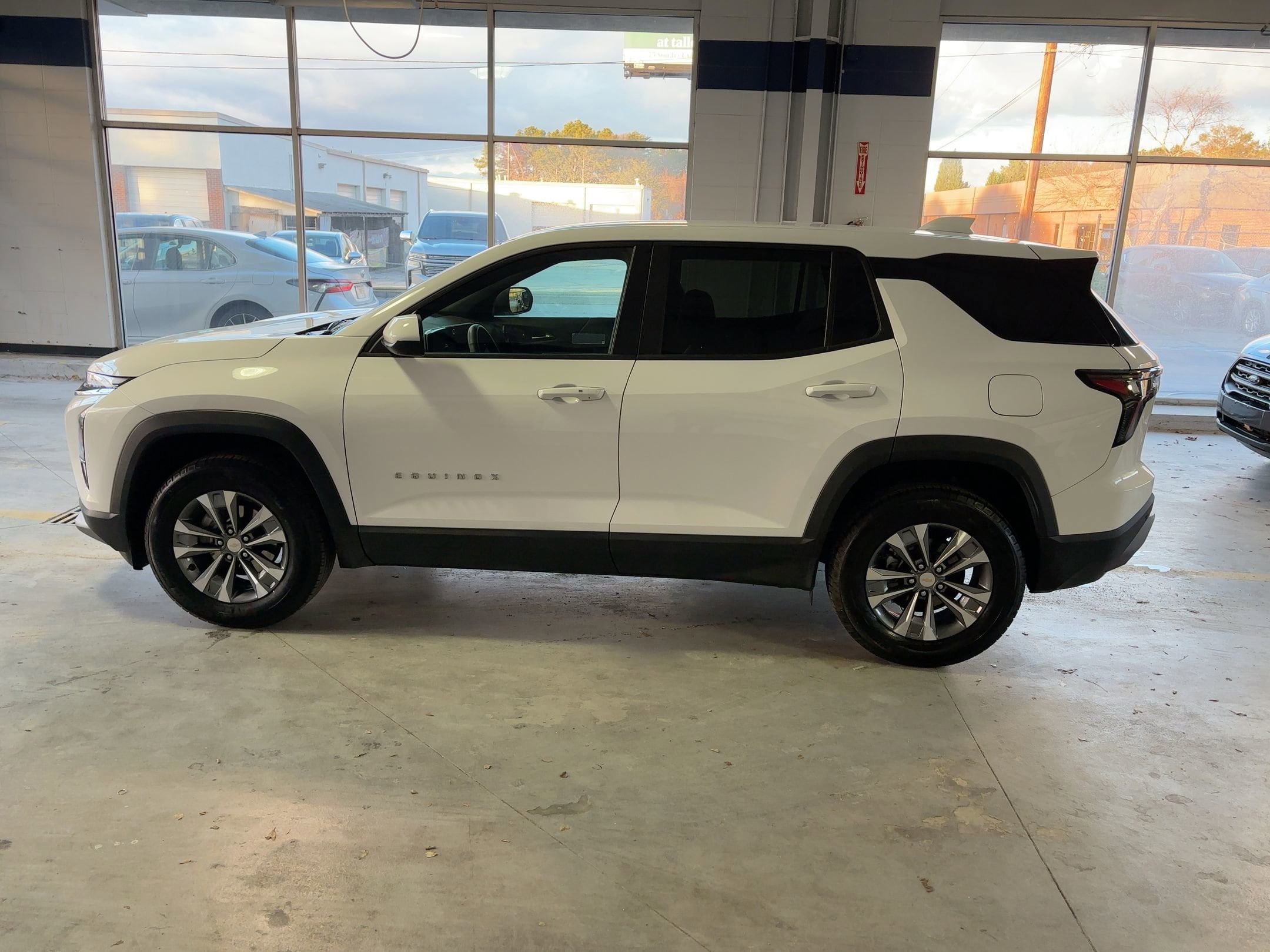 Thumbnail: 2025 Chevrolet Equinox - 6