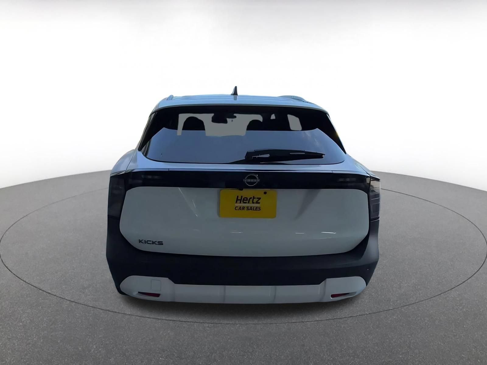 Thumbnail: 2026 Nissan Kicks - 10