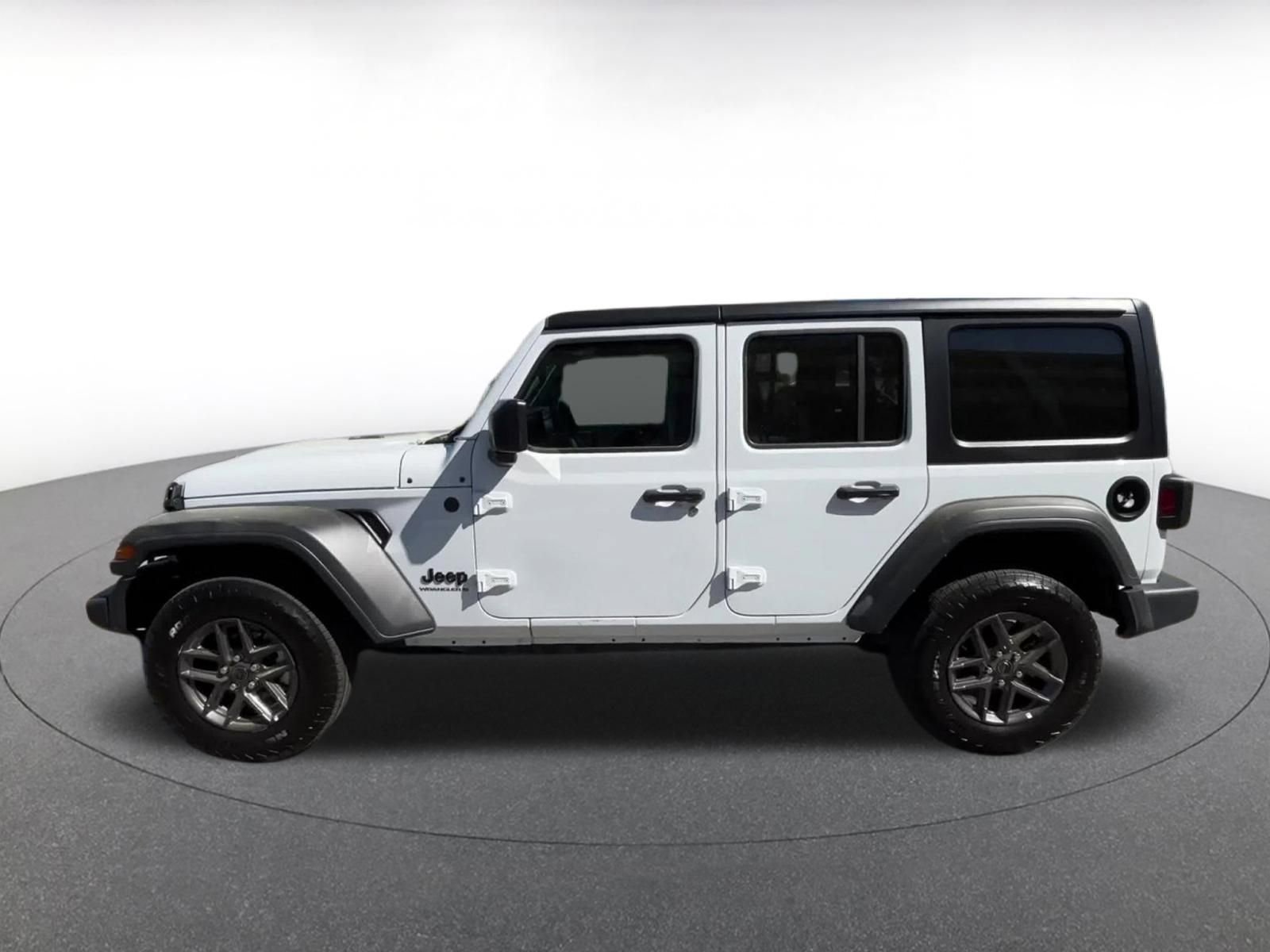Thumbnail: 2025 Jeep Wrangler - 8