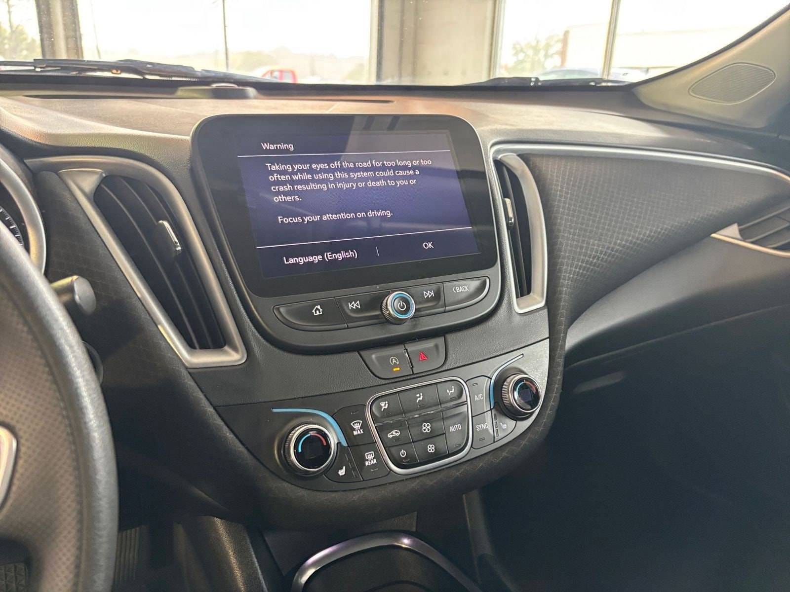 Thumbnail: 2023 Chevrolet Malibu - 27