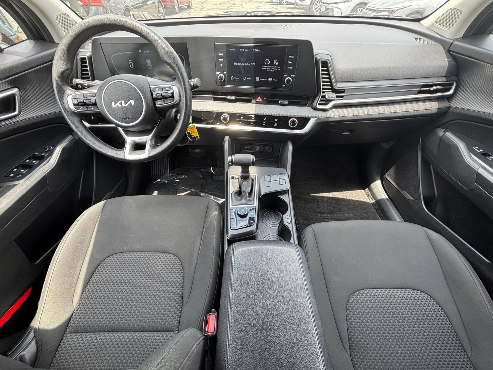 Thumbnail: 2025 Kia Sportage - 32