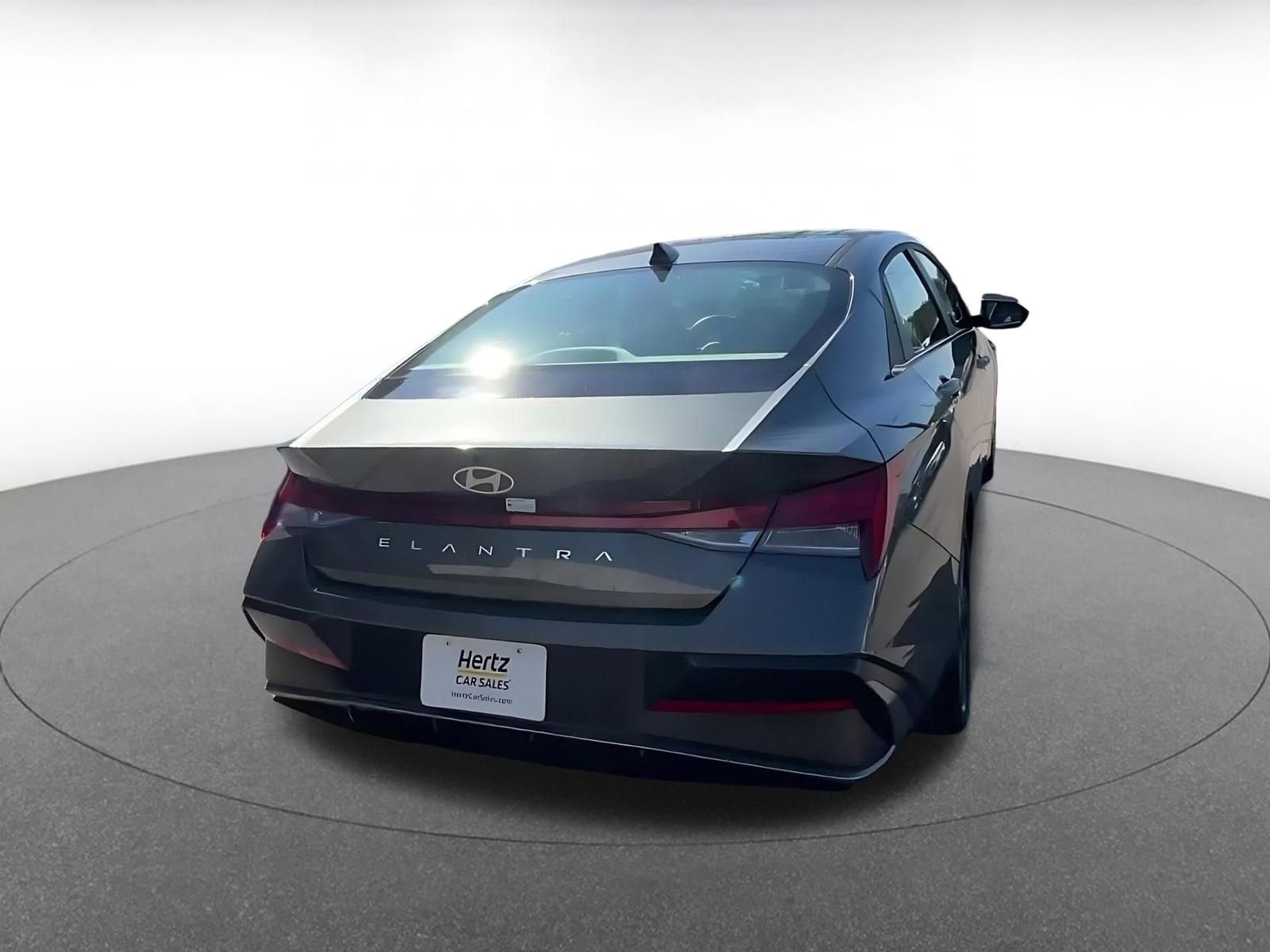Thumbnail: 2025 Hyundai Elantra - 13