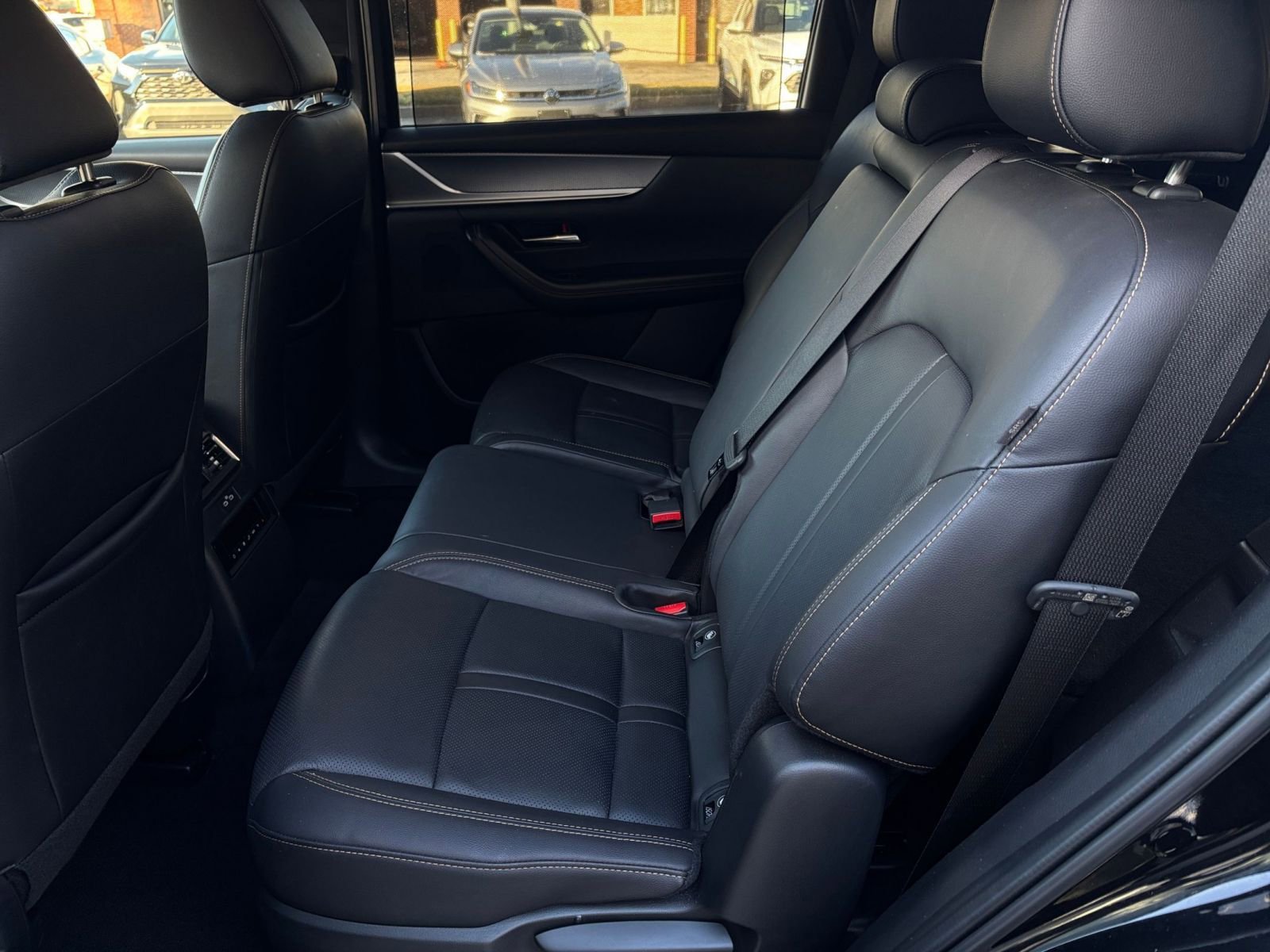 Thumbnail: 2025 Mazda CX-70 - 31